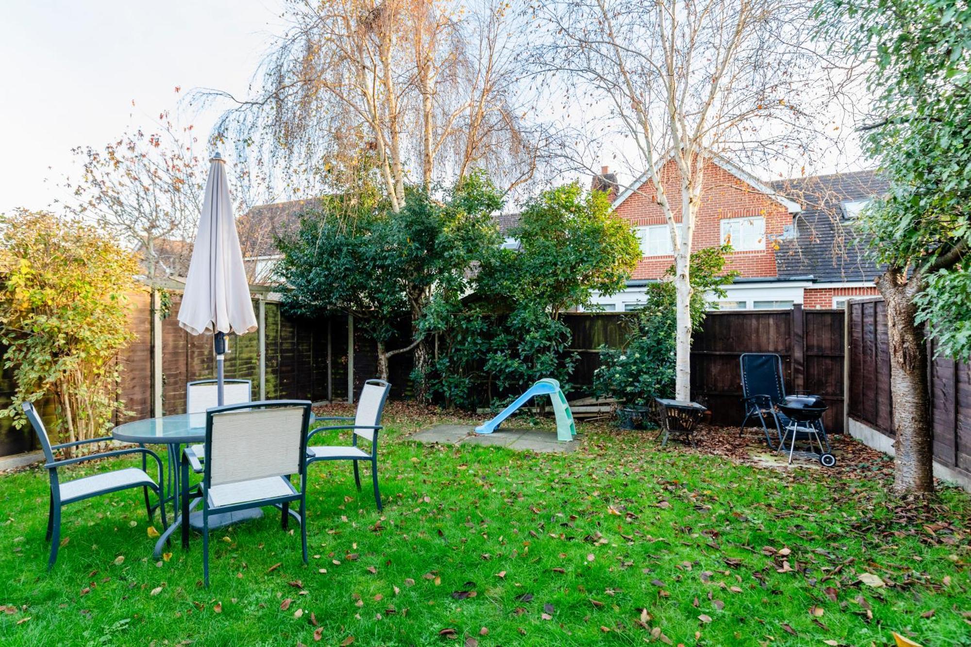 Chichester Retreat House With Free Parking Exterior foto